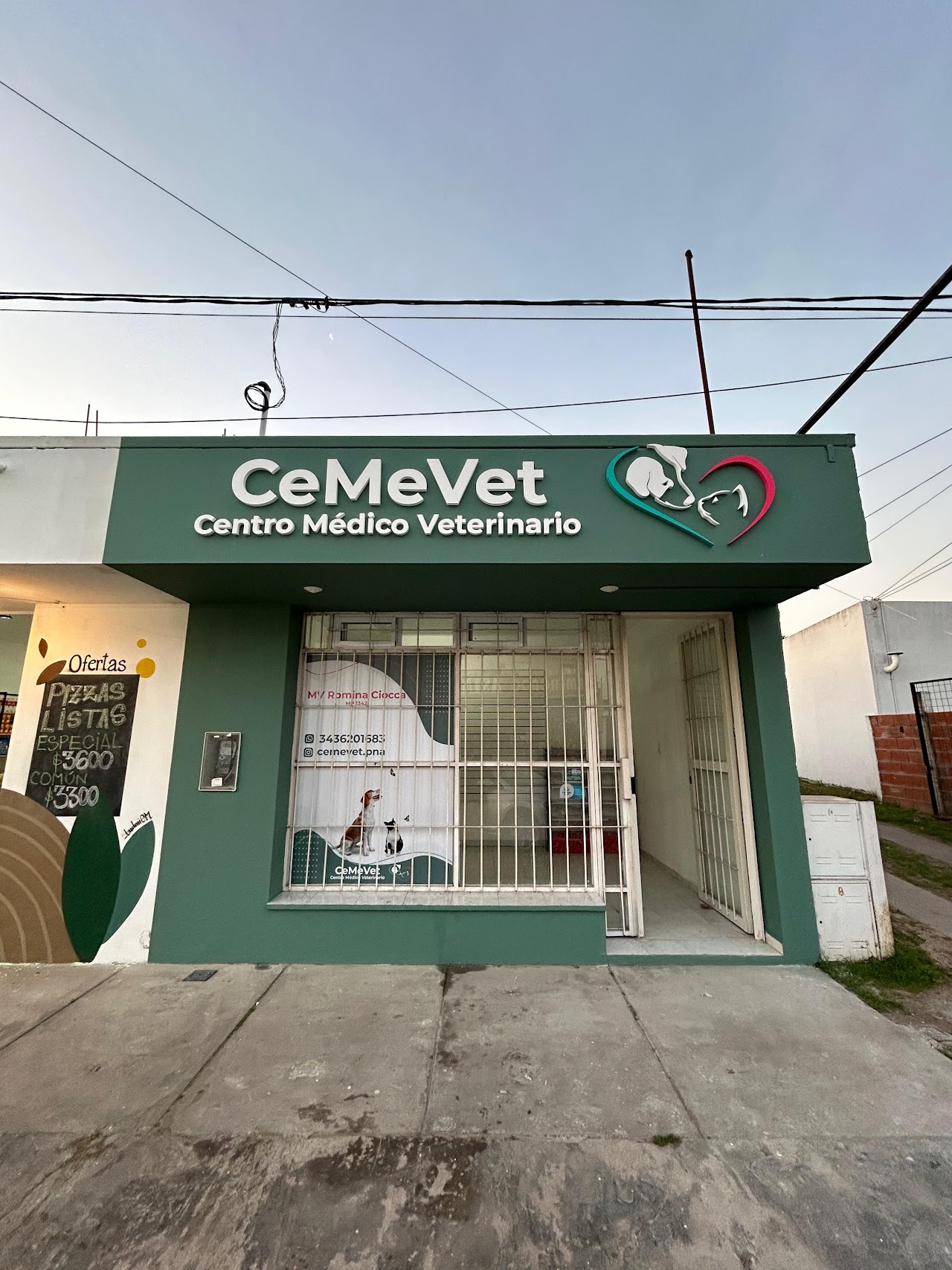Fachada de CeMeVet Centro Médico Veterinario en Paraná